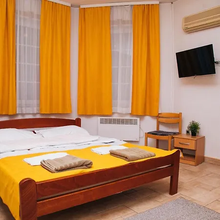 Hostel Domacinska Kuca