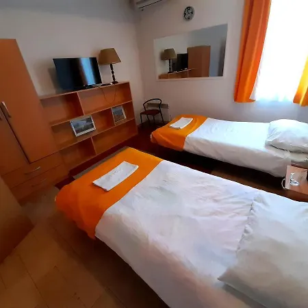 Domacinska Kuca Hostel Banja Luka