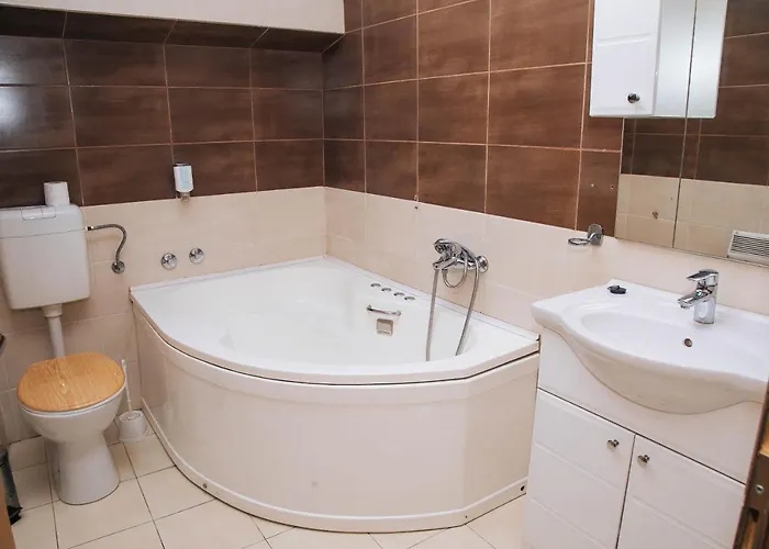 Domacinska Kuca Hostel