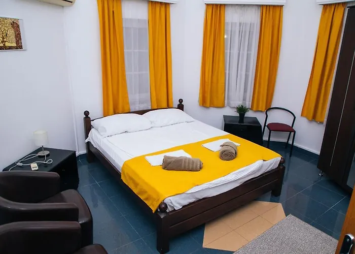 Domacinska Kuca Hostel *