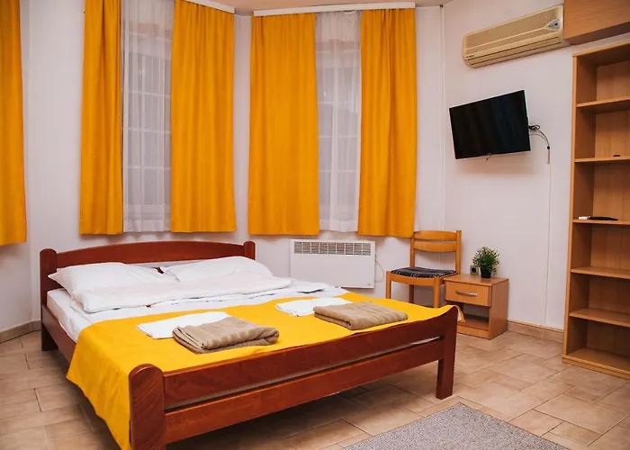 Hostel Domacinska Kuca